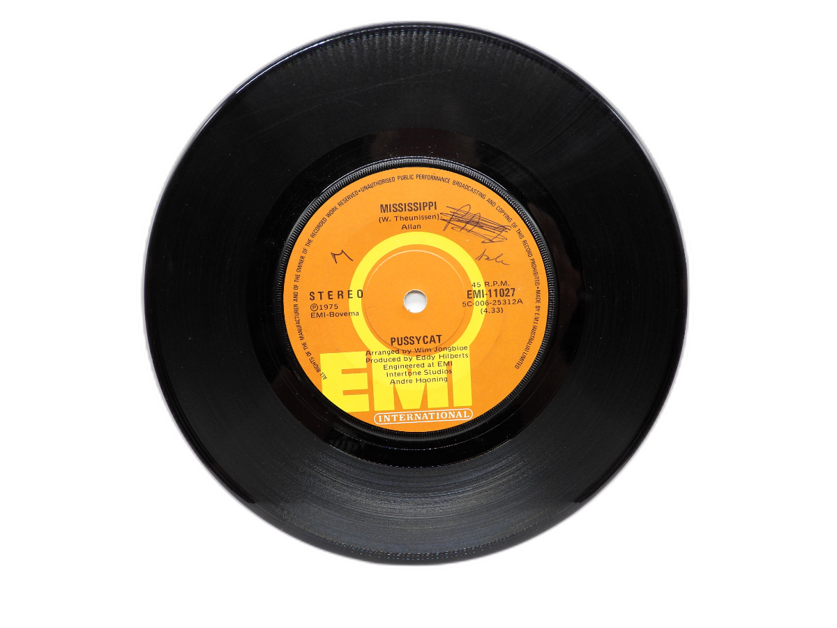 Pussycat Do It / Mississippi 7" Vinyl 45 Rpm Emi 11027