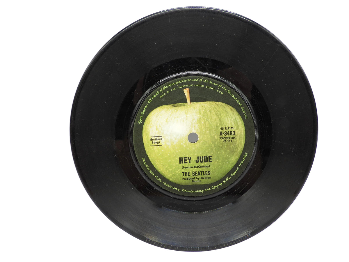 The Beatles Hey Jude / Revolution 7" Vinyl Single a 8493 Apple Records