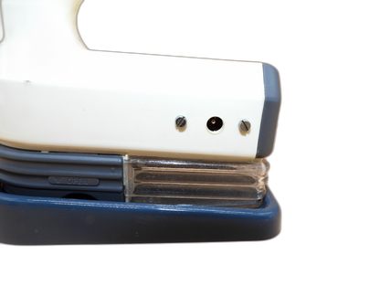 Singer Fuz Buster Cordless Fabric Lint Shaver NO POWER SUPPLY