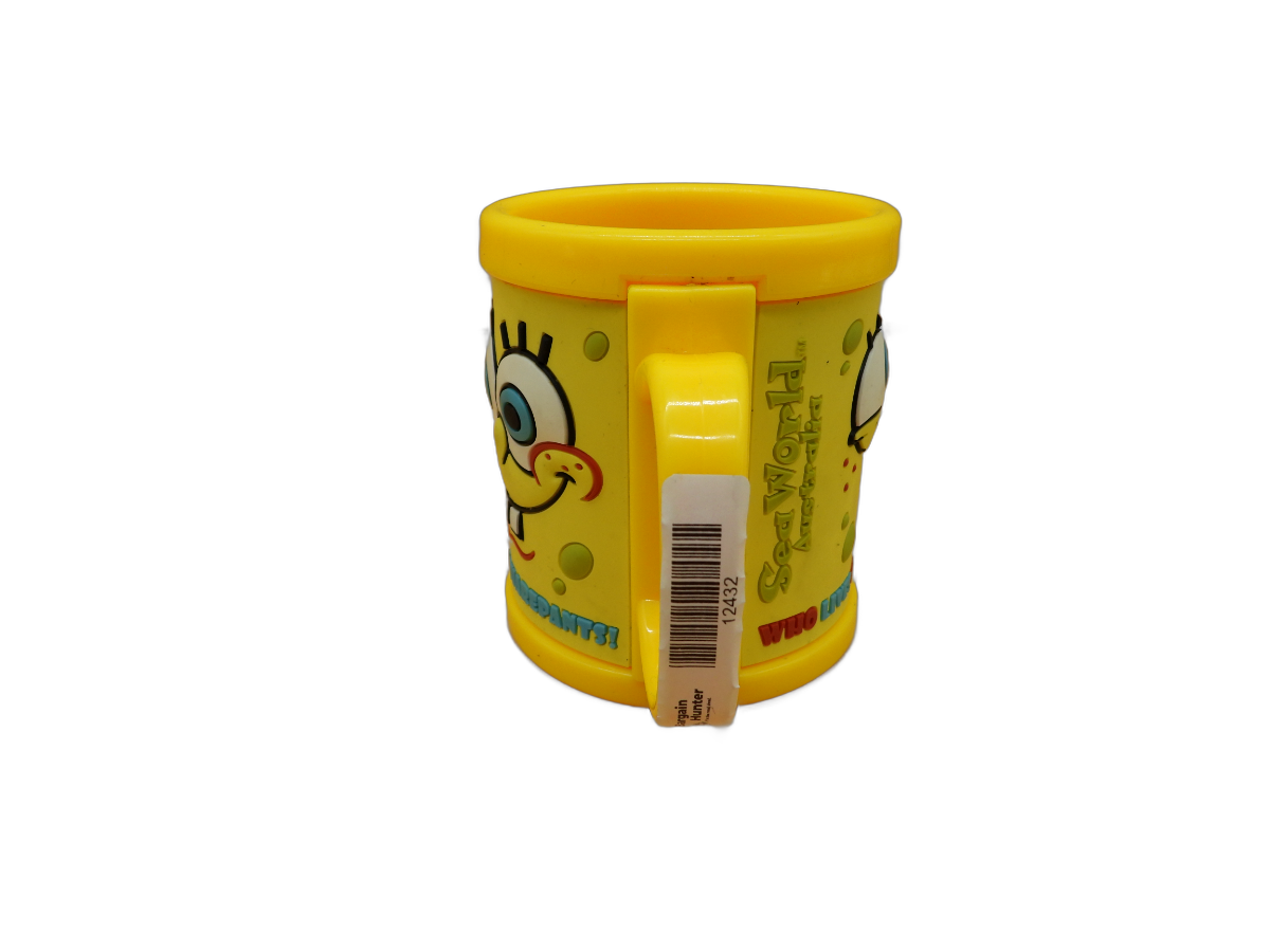 Sea World Spongebob Squarepants Yellow Plastic Mug