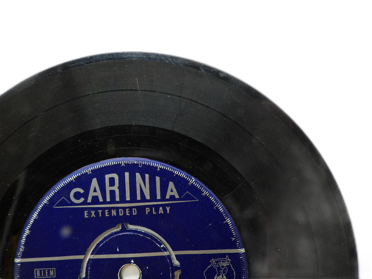 Attentie... De Selvera's Vinyl Record 45 Rpm Carinia