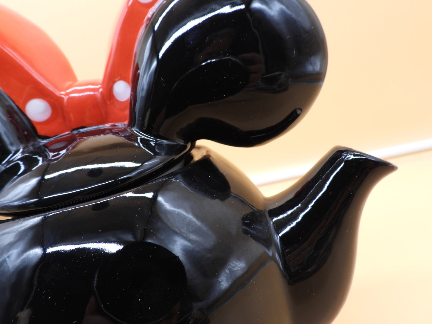 Disney Minnie Mouse Ceramic Moulded Teapot 1.1 Litre