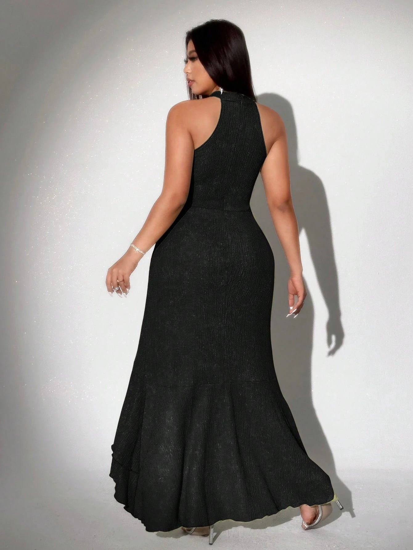 Plus-size knit dress, backless, sleeveless, fitted, stretchy, elegant long dress, suitable as a bridesmaid for weddings, dates o