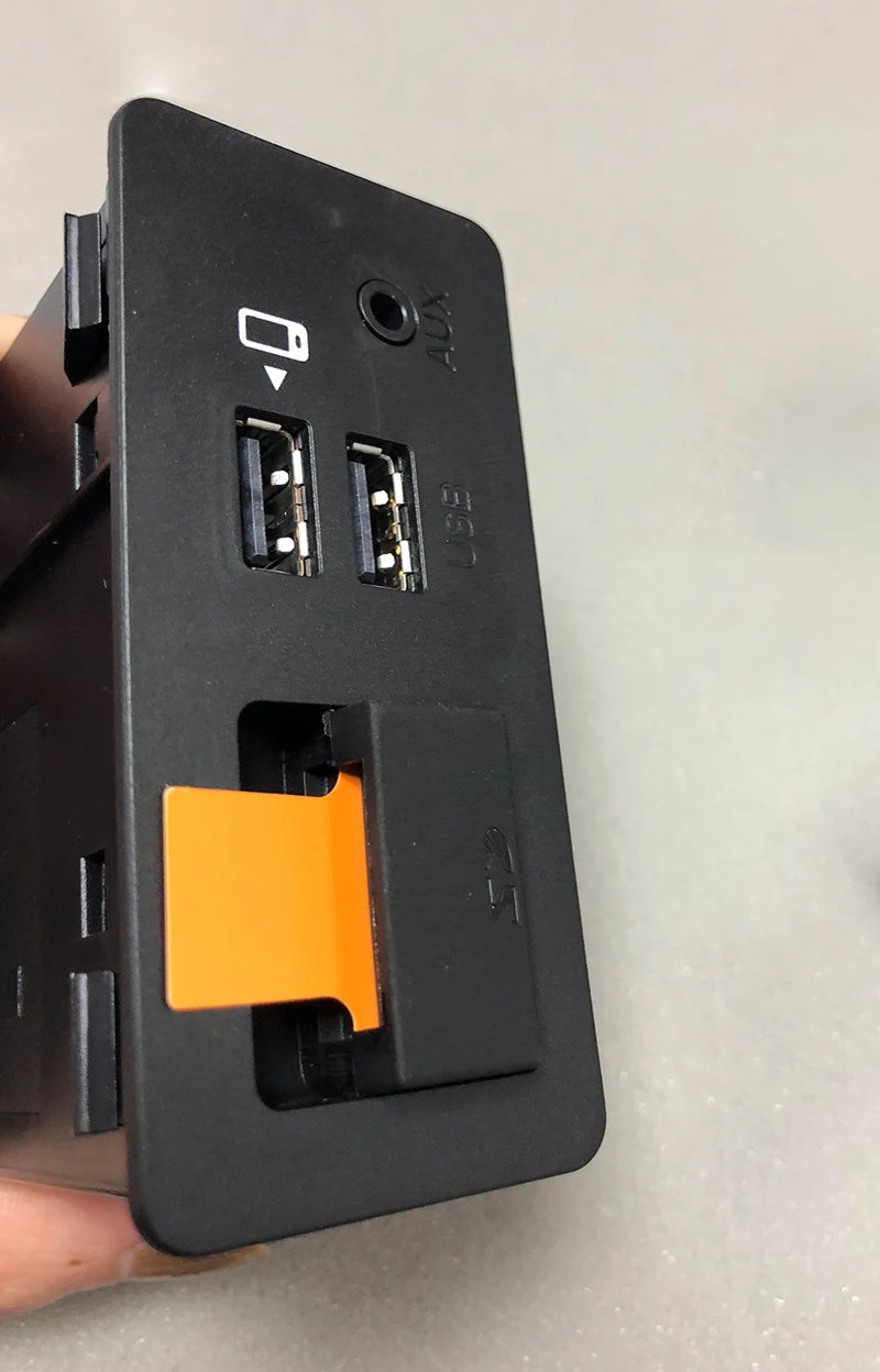 Mazda CarPlay and Android Auto USB Media Hub Retrofit Kit, Support Mazda 3/6/CX5/CX3/CX9/MX5-TK78 66 9U0C K1414 C922 V6 605A