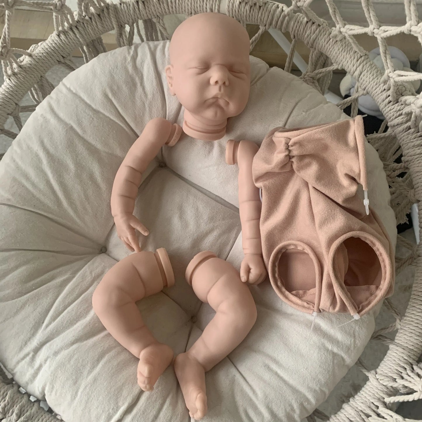 NPK 19inch Reborn Doll Kit Willa Fresh color Soft Touch Unfinished Reborn Supply Doll Parts