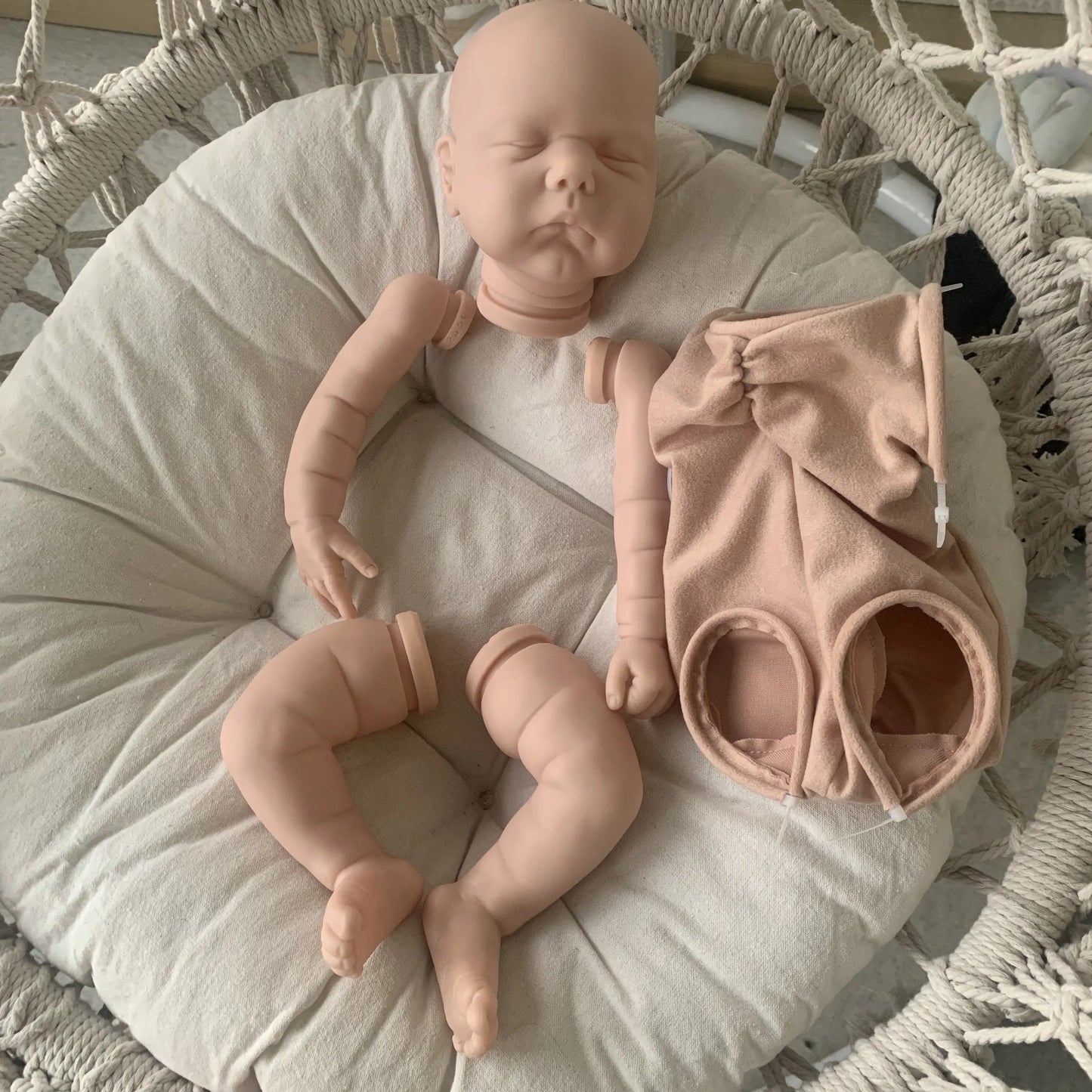 NPK 19inch Reborn Doll Kit Willa Fresh color Soft Touch Unfinished Reborn Supply Doll Parts