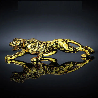 Car Ornaments Leopard Figurine Cool Auto DEcor Automobiles Interior Dashboard Resin Crafts Home Decoration Accessories Gift