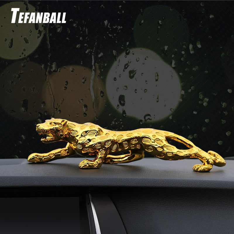 Car Ornaments Leopard Figurine Cool Auto DEcor Automobiles Interior Dashboard Resin Crafts Home Decoration Accessories Gift
