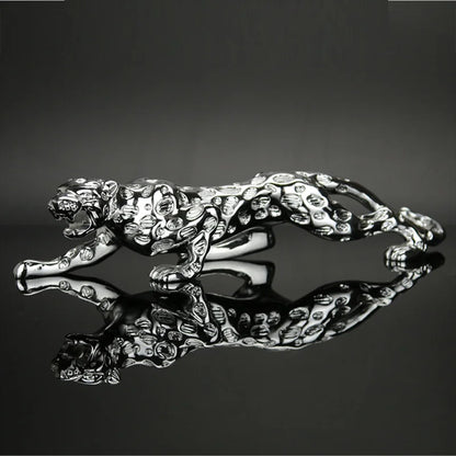 Car Ornaments Leopard Figurine Cool Auto DEcor Automobiles Interior Dashboard Resin Crafts Home Decoration Accessories Gift