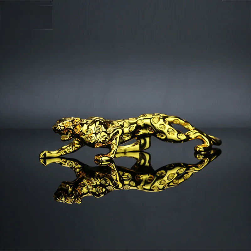 Car Ornaments Leopard Figurine Cool Auto DEcor Automobiles Interior Dashboard Resin Crafts Home Decoration Accessories Gift