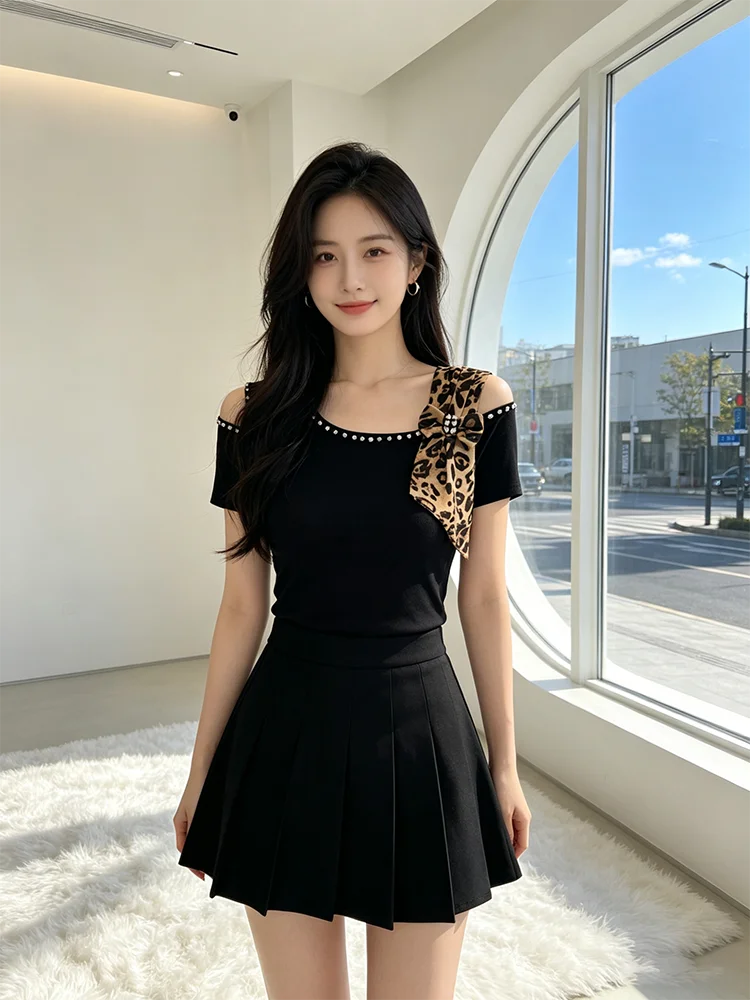 Summer New Off Shoulder Short sleeved T-shirt Korean Fashion Diamond Tops Slim Style Bowknot Women Shirt