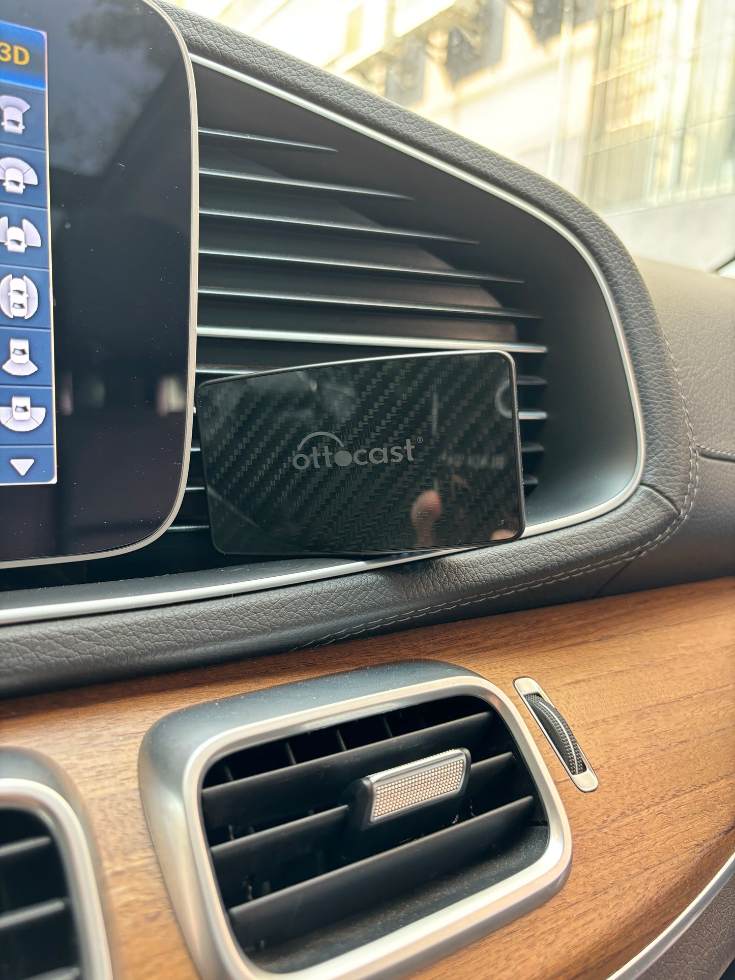 Ottocast Play2video Pro Ai Box Wireless CarPlay Android Auto Adapter Built in Youtube Netflix for Car with Wired Carplay