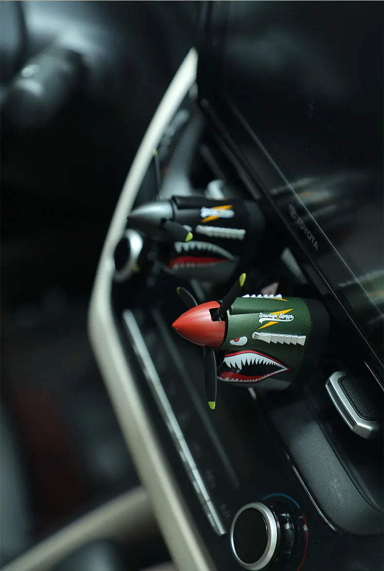 P47Thunderbolt fighter aircraft model decoration car out trend fragrance aromatherapy 2025 Creative car Fragrance Ornament Acces