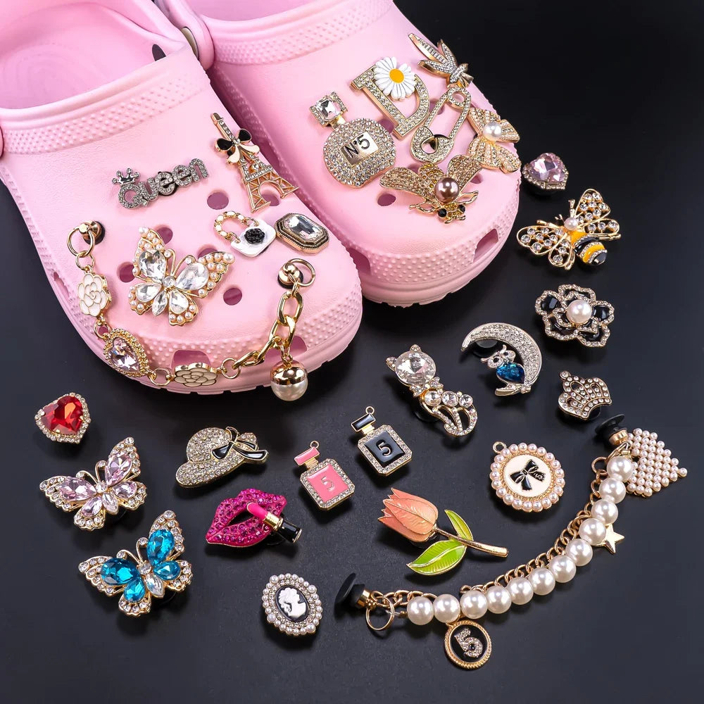 1pcs Designer Golden Crown Metal Shoe Charms Sea Star Shell Luxury Decorations for Shoe Accessorie Heart Pins for Women Girls
