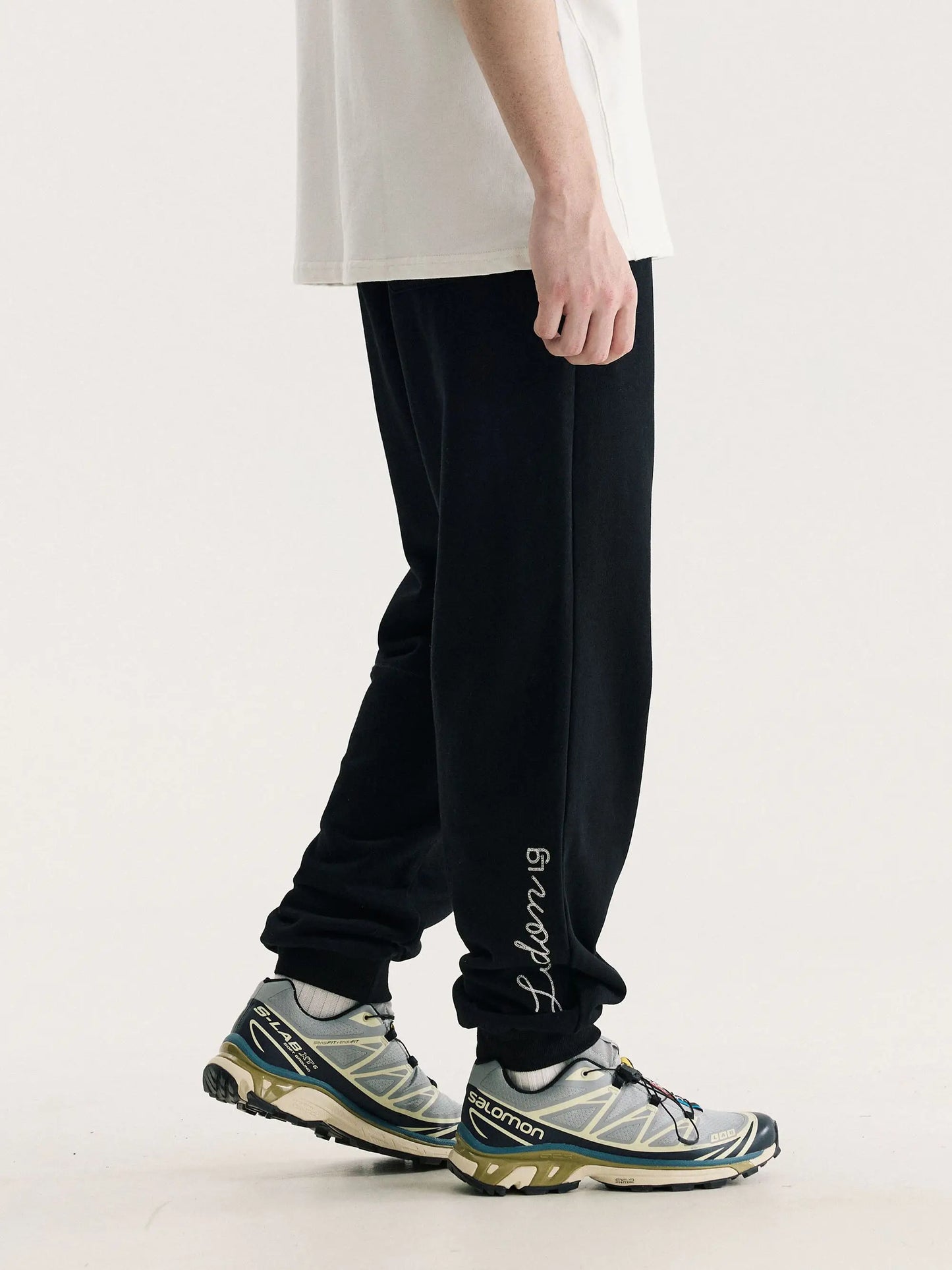 Kith Halloween Limited Embroidered Logo Sweatpants Heavyweight Loopback Fabric Sports Trousers Cuffed Pants for Men And Women