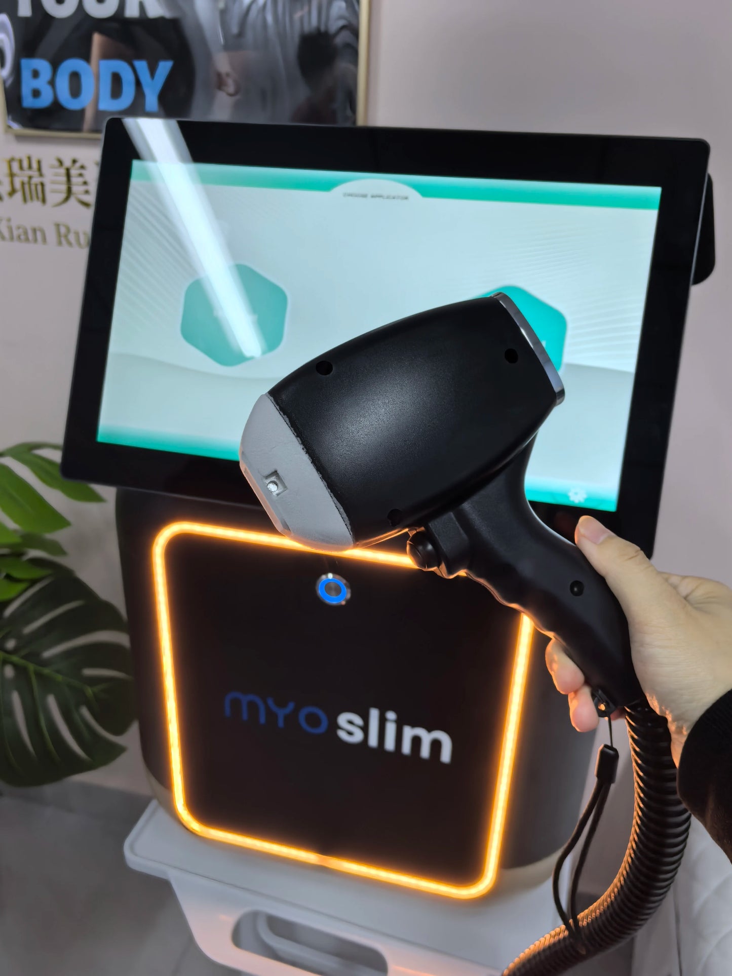 Soprano Titanium Diode Laser 4-Wavelength Hair Removal Machine, CE Certified Commercial Customized Permanent Laser Hair Removal