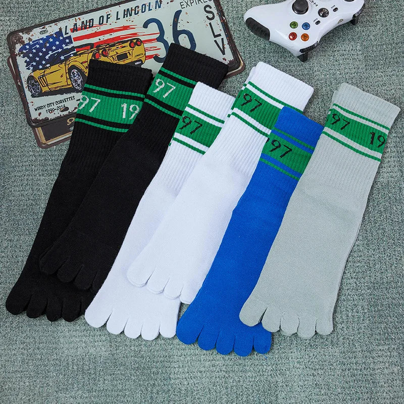 5 Pairs Men Sport Socks with Toes Mid-tube Thick Cotton Cycling Street Fashion Letter Pattern Athletic Compression 5 Finger Sock