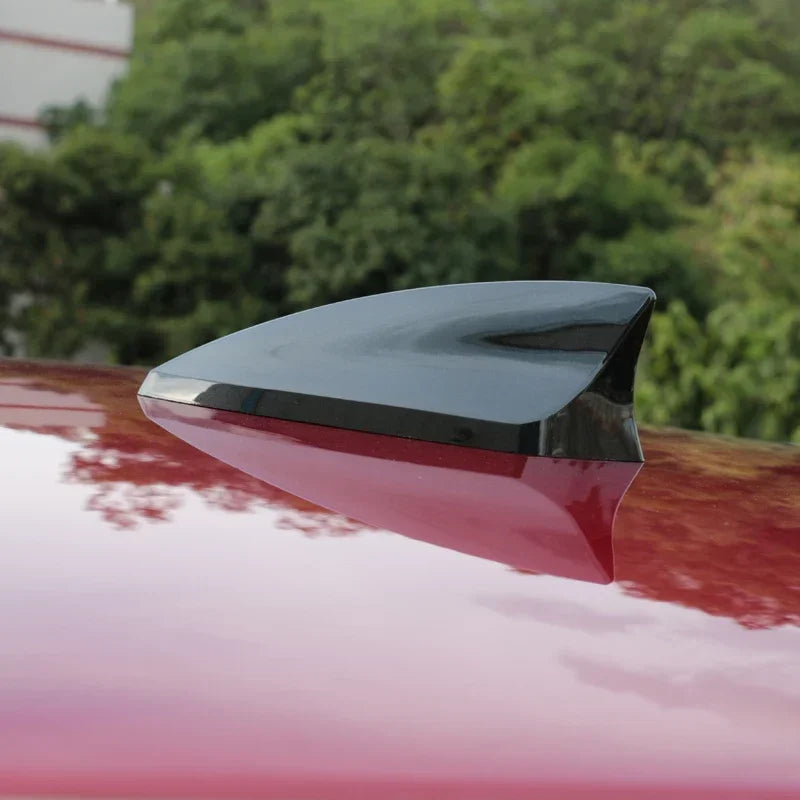 Universal New Shark Fin Antenna Auto Car Radio Aerials Strong Signal Piano Paint For Qashqai j11 j10