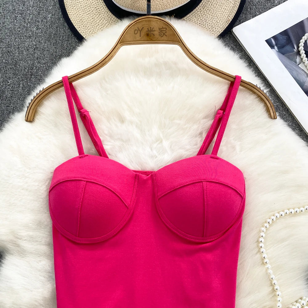 Sexy Fashion Design Camisole Tank Top Women Slim Fit Outerwear Spicy Base Shirt Sexy Backless Vest Short Straight Cut Bodycon