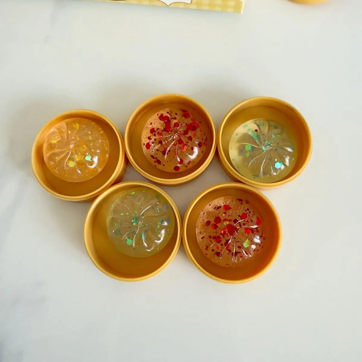 Surprise gift Crystal bun card cute mini soup dumpling shaped stress-relief squeeze toy, venting office prank toy, slow rebound