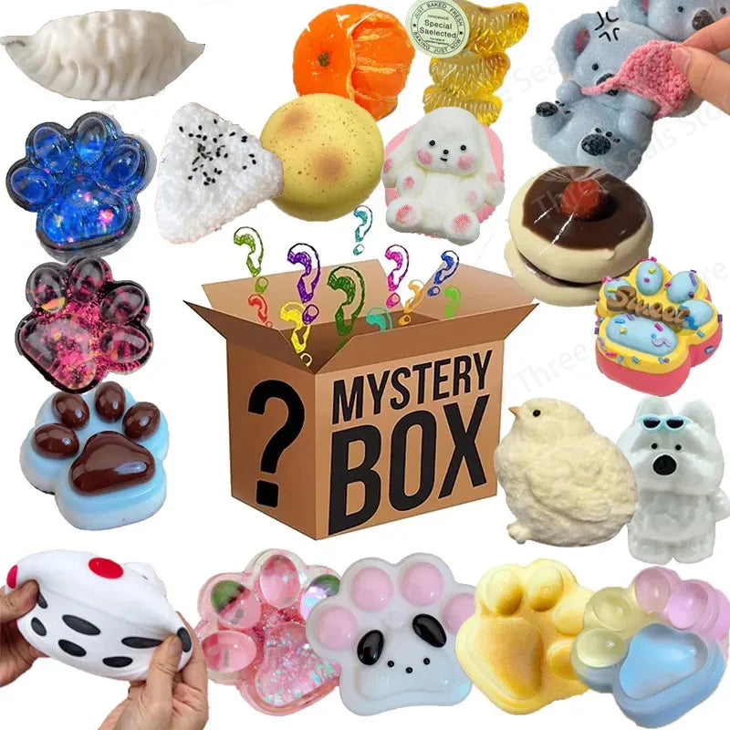 Blind Box Mystery Kawaii Cat Paw Mochi Squishy, Simulated Food Fidget Toy, Cute Squeeze Foot Toy Antistress Stress-Relief
