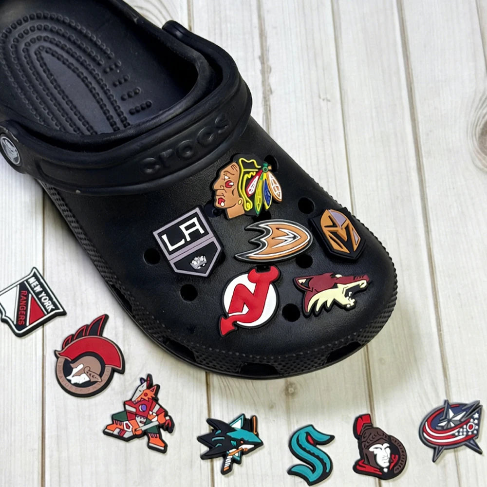 18Pcs/Set Wayne Gretzky Ice Hockey Cartoon Shoes Charms Christmas Decor Accessories Kids Favorite Gifts