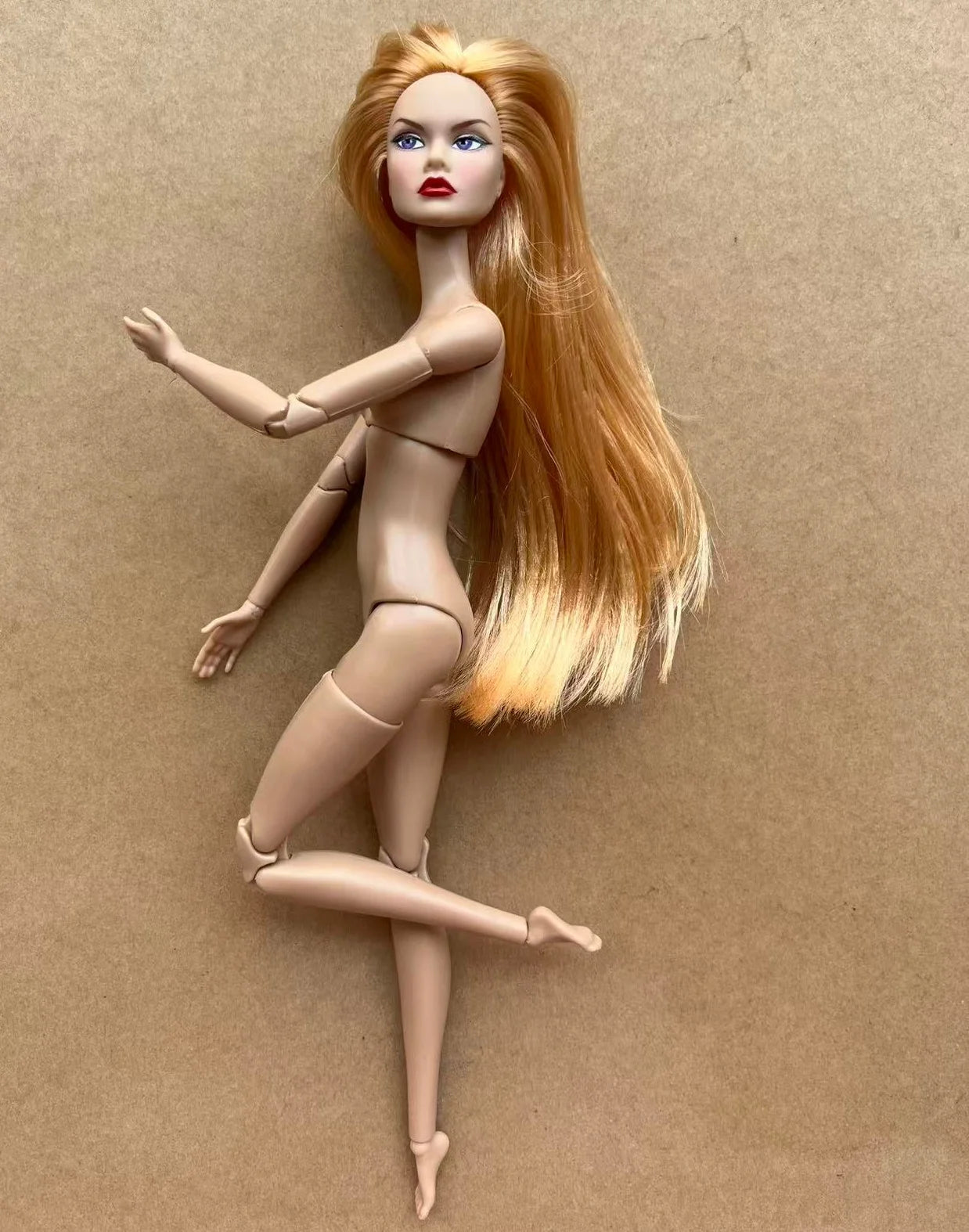 Poppy Good Makeup Head With Beige Yoga Slim Doll Body 1/6 Doll Figures Collective Toys Colorful Hair Doll Heads