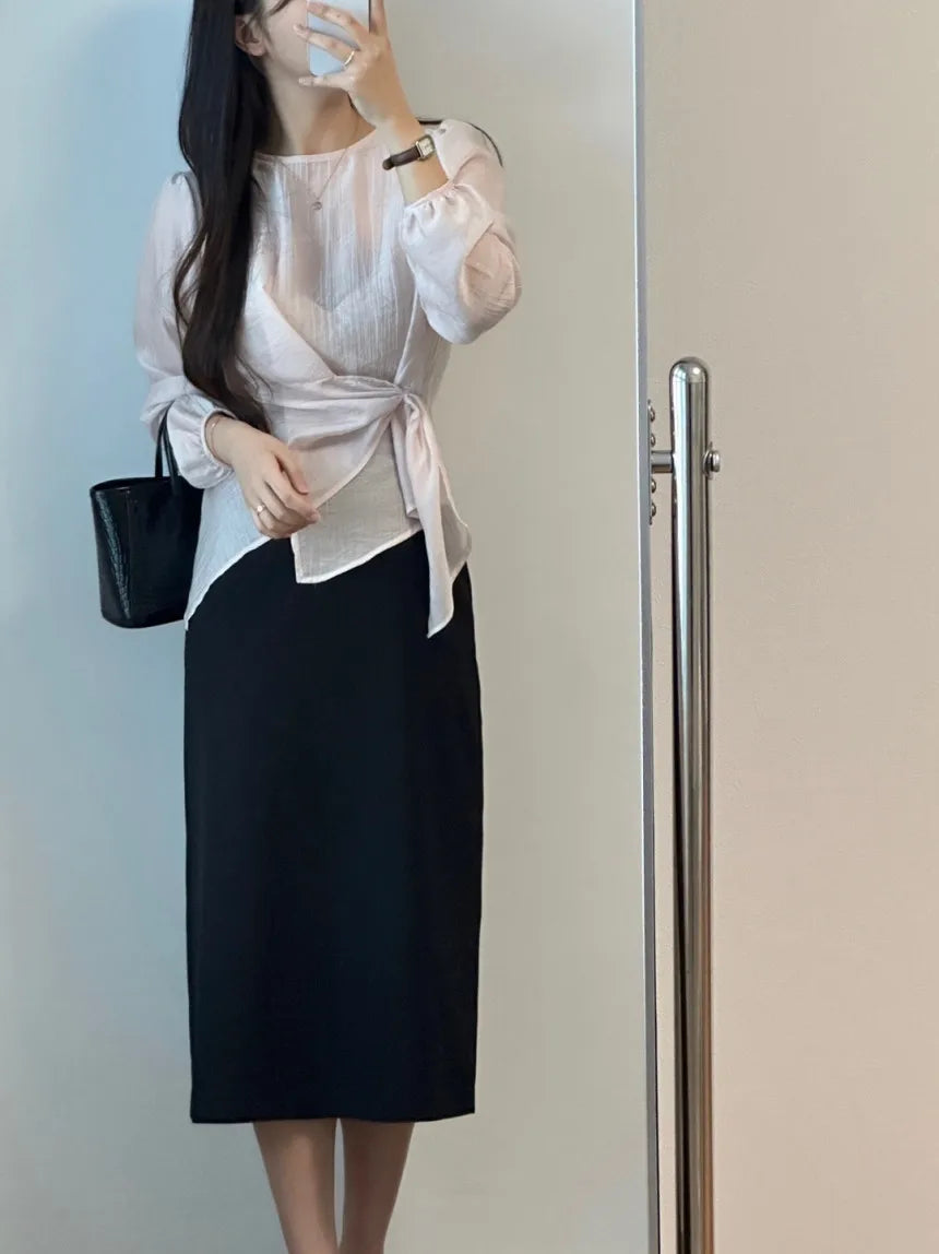 Spring 2026 Chic Korean Style Women's Long Sleeve round Neck Overhead Shirt Loose Fit Slimming Versatile Fashionable Top