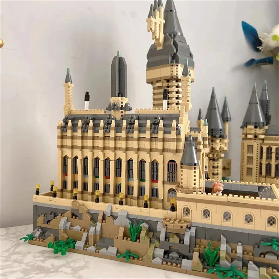 Creative Magic Castle Building Blocks with Light STEM Educational Toy Model Kit Desktop Decoration  Assembly Kit Gift for Kids