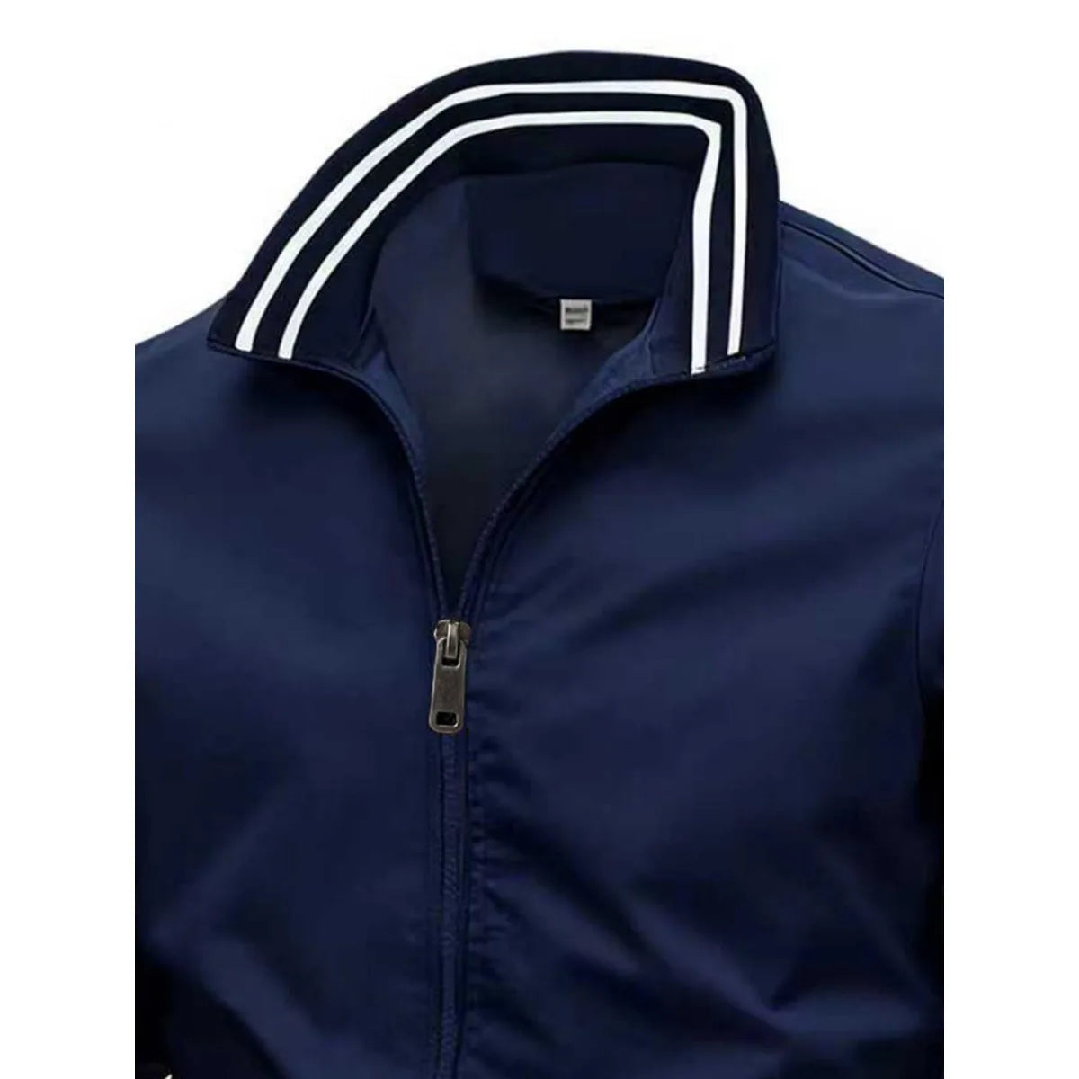 Men's full-zip jacket, featuring a simple zipper pocket design, customizable logo, sporty and outdoor street style
