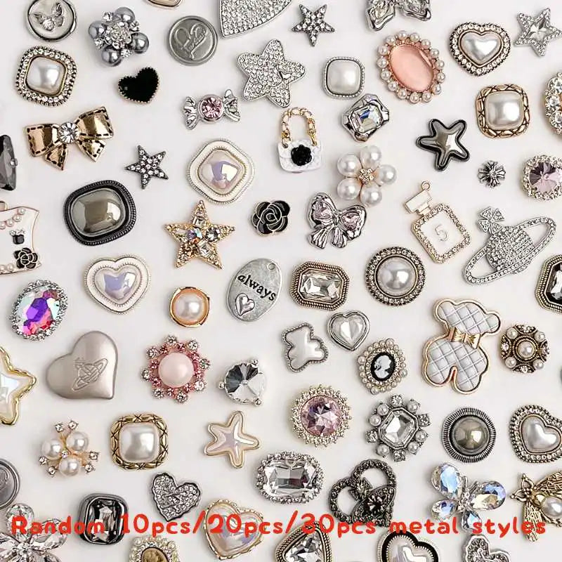 New Random 10PCS/20pcs/30pcs Removable Metal Shoes Charms Elegant Noble Style Novelty Accessory Perfect Holidays Xmas Gifts