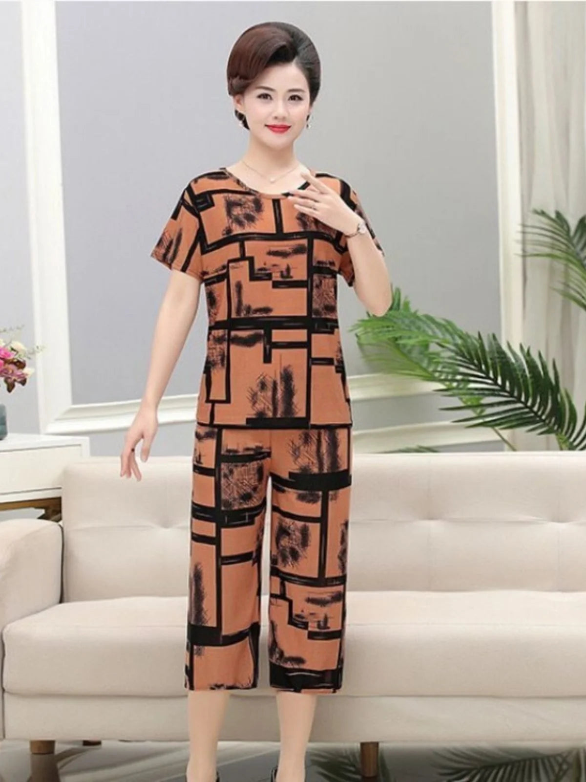 Large Size Ice Silk Summer Outfit Casual Short Sleeve Seven-Foot Pants Set Thin Women's Clothing Two-Piece Set Retro Pattern ...