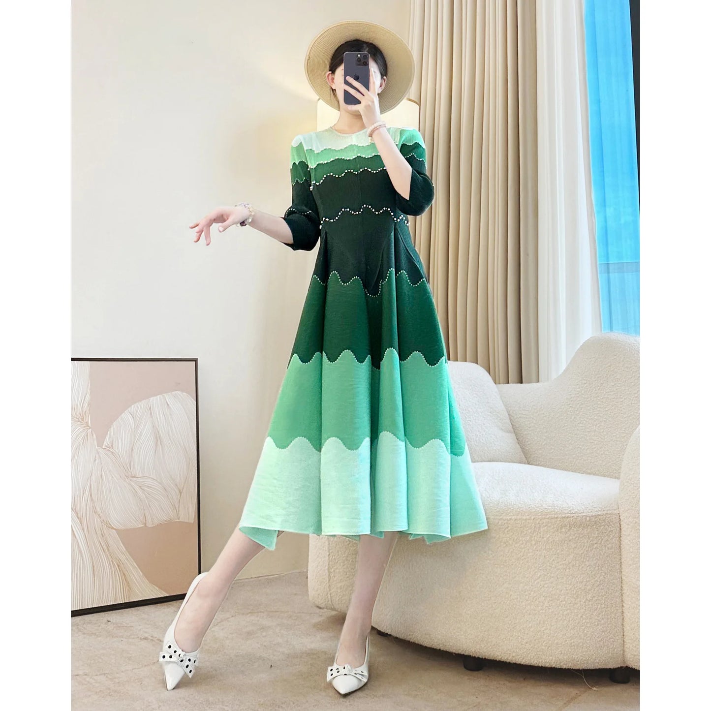 High-end Miyake Style Pleated Dress 2025 Autumn New Slim Flower Bud French Tea Break Skirt Fashionable Gradient Long Skirt Women