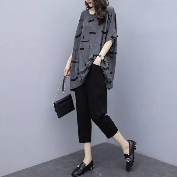 plus Size Summer Outfit Women's Batwing Sleeve Cover Belly Top And Seven Inch Pants Two Piece Set Fashionable plus Size Ensemble