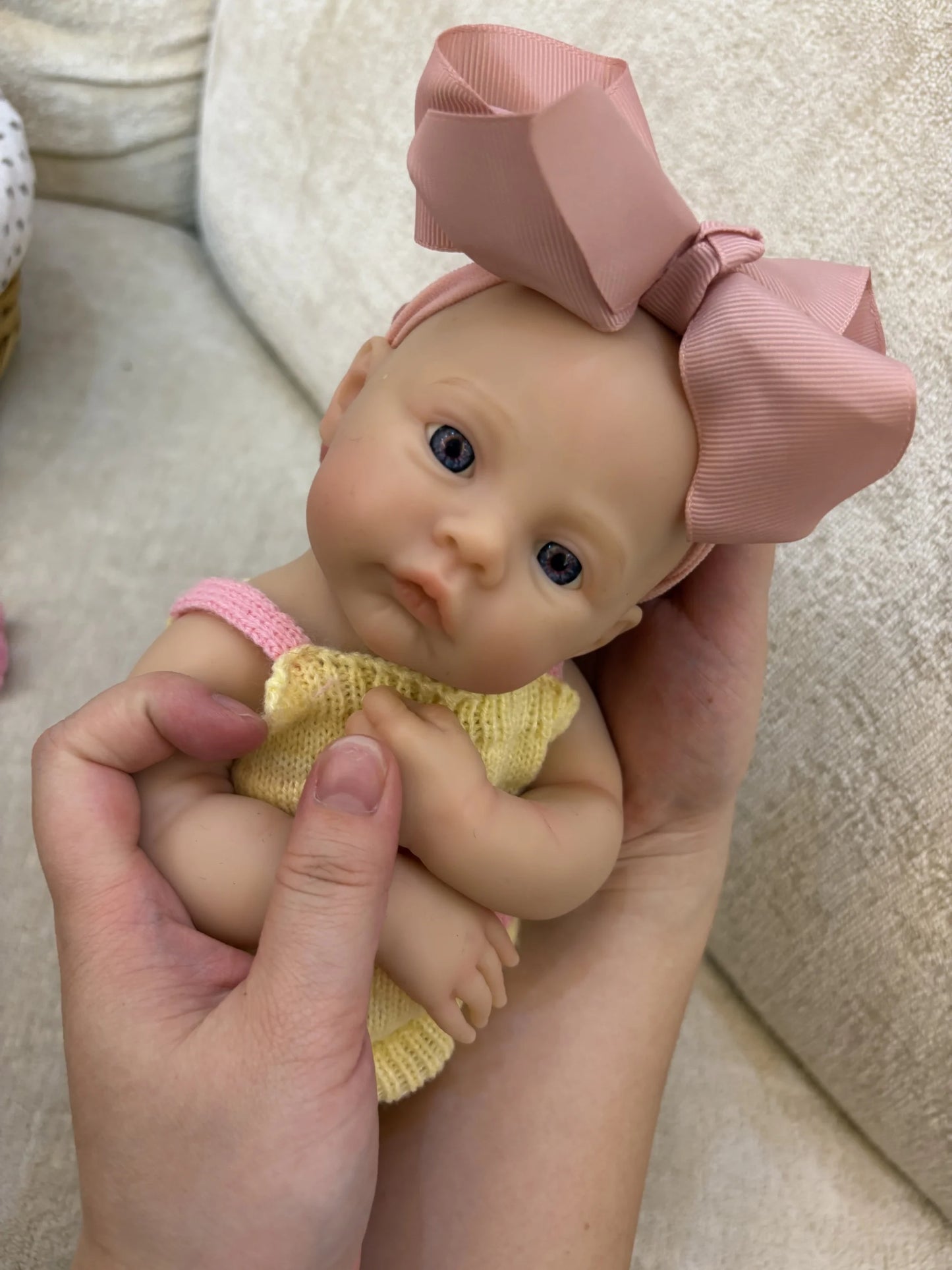 13inch Silicone Reborn Bebe Girl With 2 Sets of Outfits, Open Mouth, Waterproof, Lifelike Painted Newborn Baby Girl Toys