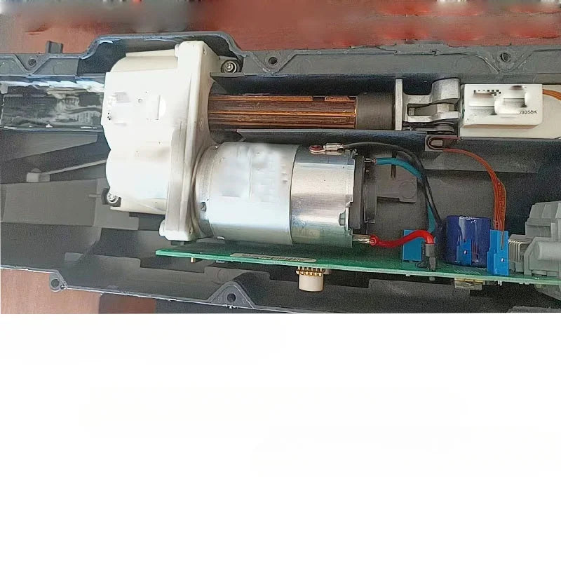 1Pcs 3-wire Car Electronic Handbrake Motor For Renault Megane II Captur Latitude Koleos Laguna Scenic Voiture Accessories Auto