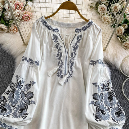 Bohemian Vacation Style Women's Shirt round Neck Lantern Sleeve Embroidery Heavy Work Autumn Design Sense Knot Design Top