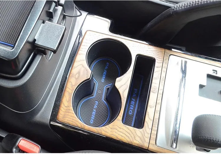 With USB water cup holder for V73 V75 V77 Mitsubishi Pajero 3 console box cup holder shogun Montero interior