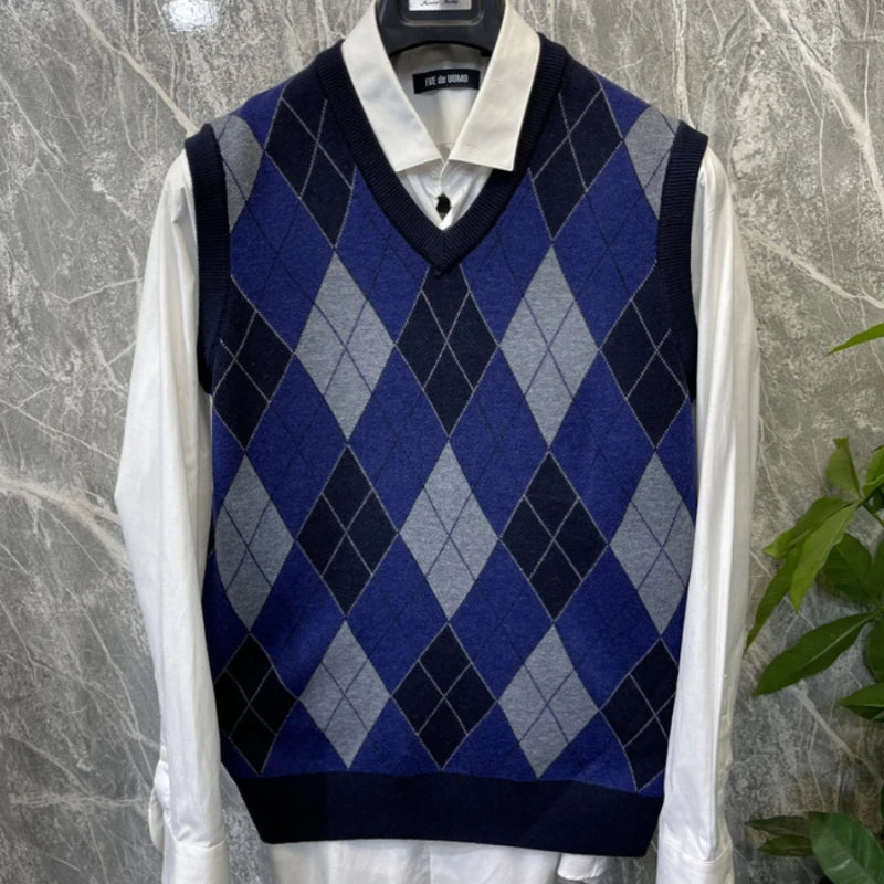 Unisex, New Autumn and Winter Warm Vest, Men's Stylish Slim-fit V-neck Sweater.stretch ，S-3XL Student Sweater