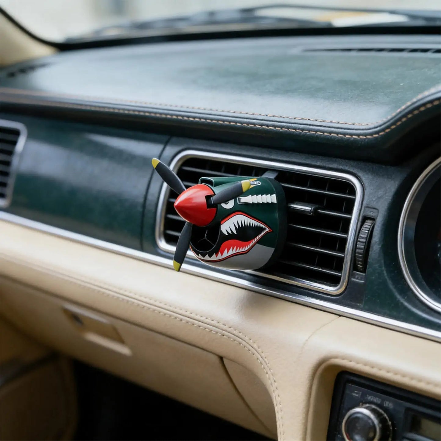 Car Fragrance Diffuser Fighter Plane Shark Nose Aromatherapy Car Scent Diffuser Homage to Mechanical Classics Unique Stylish Dif