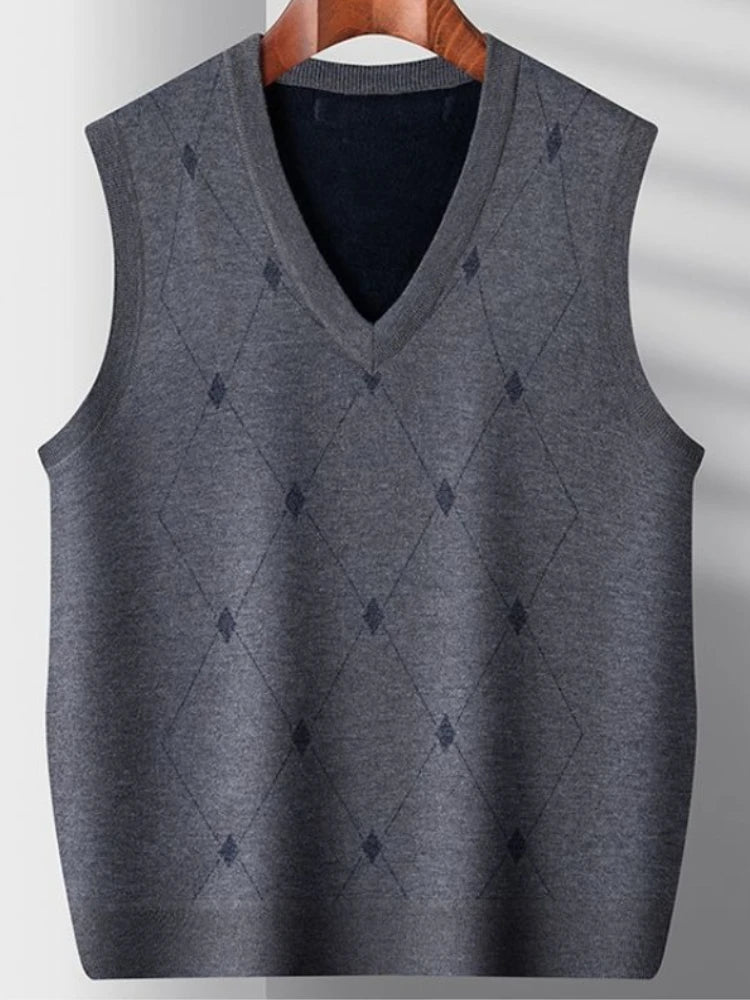Korean Style Fashion High Quality Men's Argyle Knitted Vest Autumn Winter Fleece Lined Thickened Middle Aged Casual Waistcoat