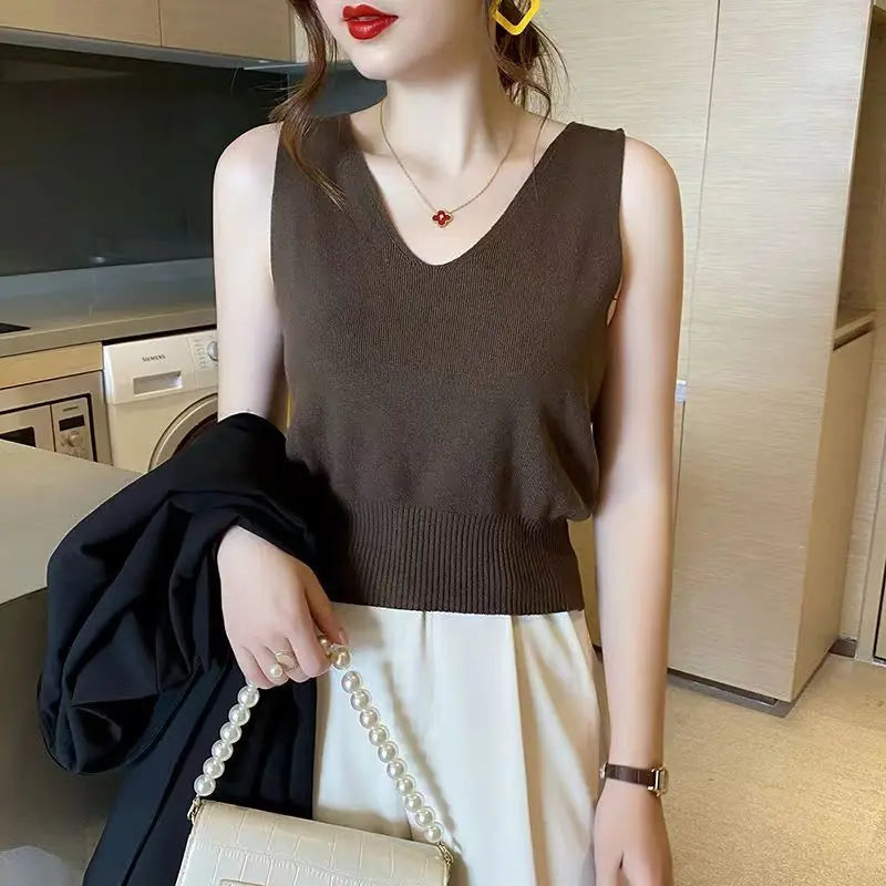 Women's Summer V-Neck Tank Top: Breathable, Waist-Defining Short-Sleeved Knit Top with Ice-Silk Spandex Lining for Outerwear