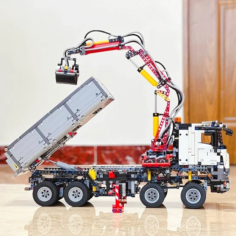 2926PCS Home Decor Assembly Building Blocks 42043 Sany Heavy Industry Long Wood Truck Crane Creative Model Toys Party Gifts