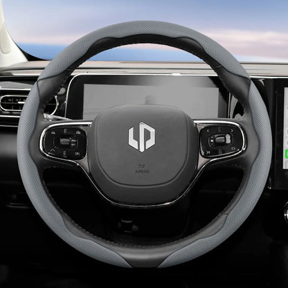 Suitable for Leapmotor Breathable Leather Steering Wheel Cover with Segmented Quick-Release Design, Non-Slip and Durable, for Models T03 C10 B10 B05 B03X C16 C11 C01, Etc., in Black, Bright Red, and Green