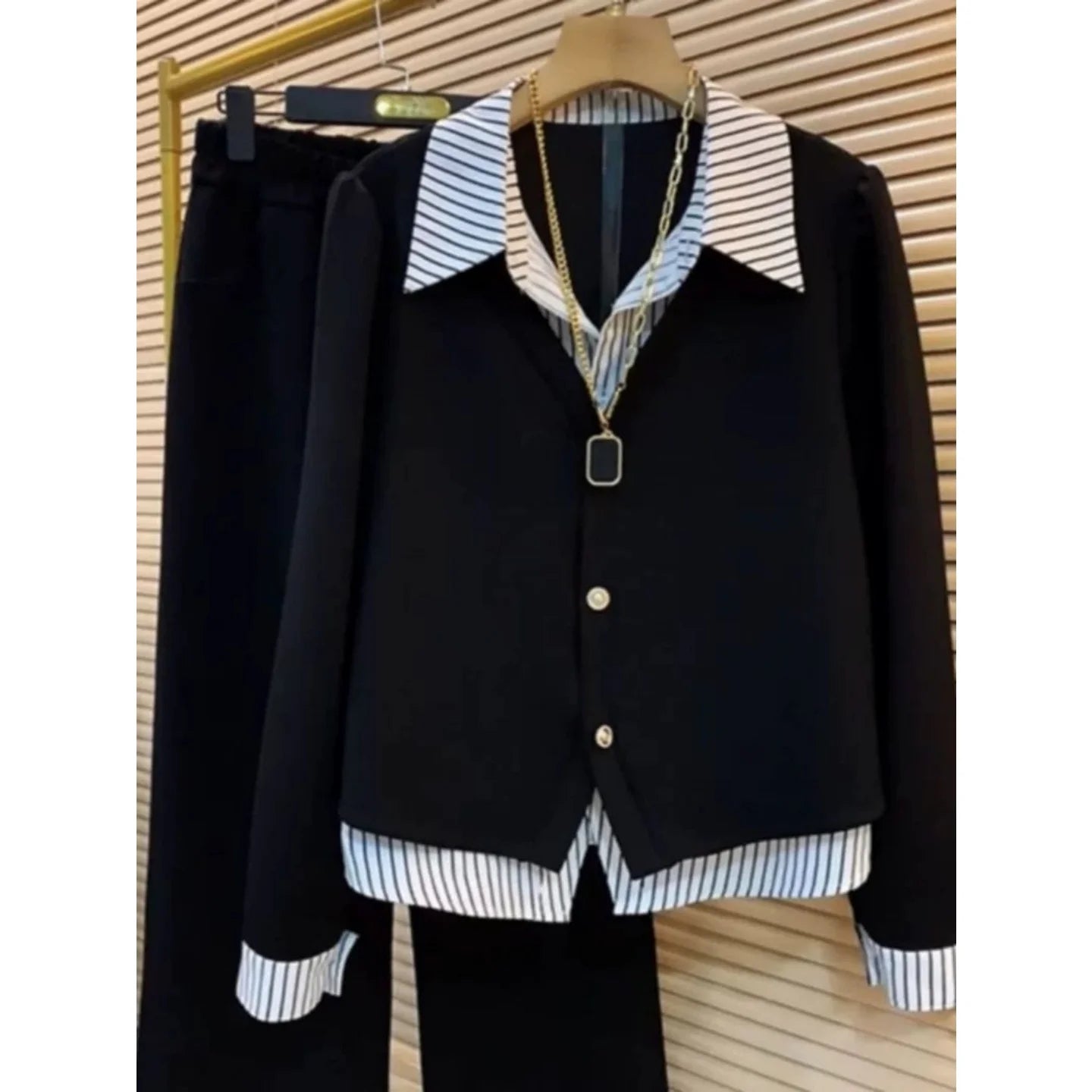 plus Size Women's Shirt Collar Long Sleeve Striped Fake Two-Piece Single Button Autumn Commute Style Loose Fit Korean Version