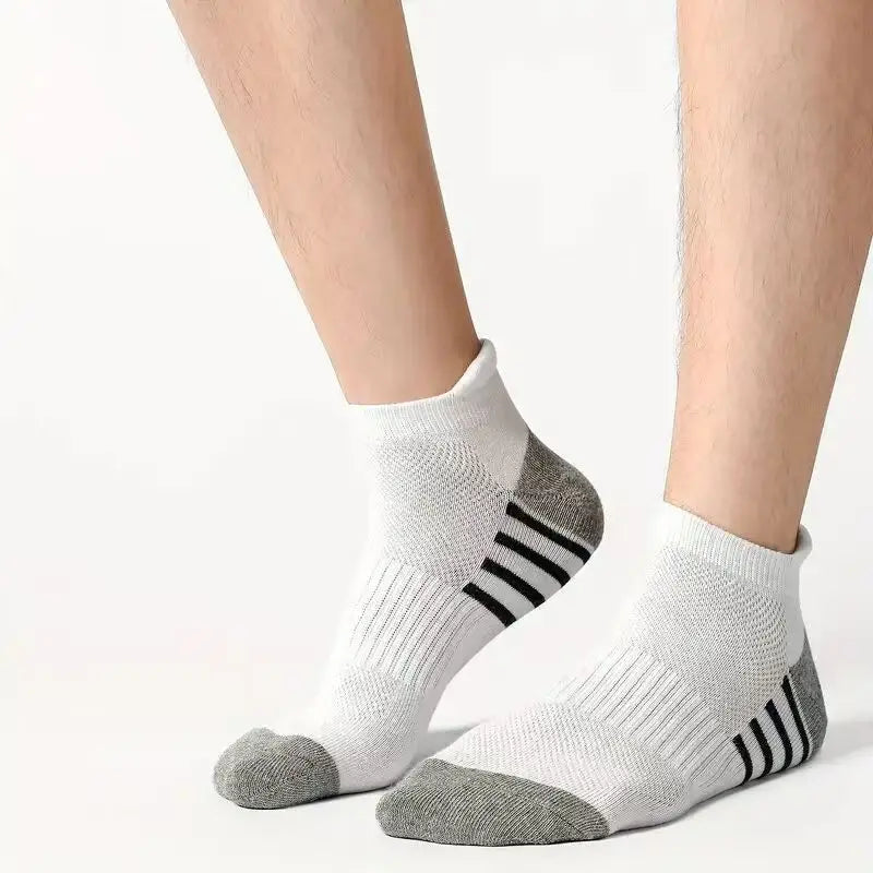 12Pairs Men's plus Size Sports Socks EU39-46 Breathable Comfortable Black White Leisure Outdoor Short Socks for Men