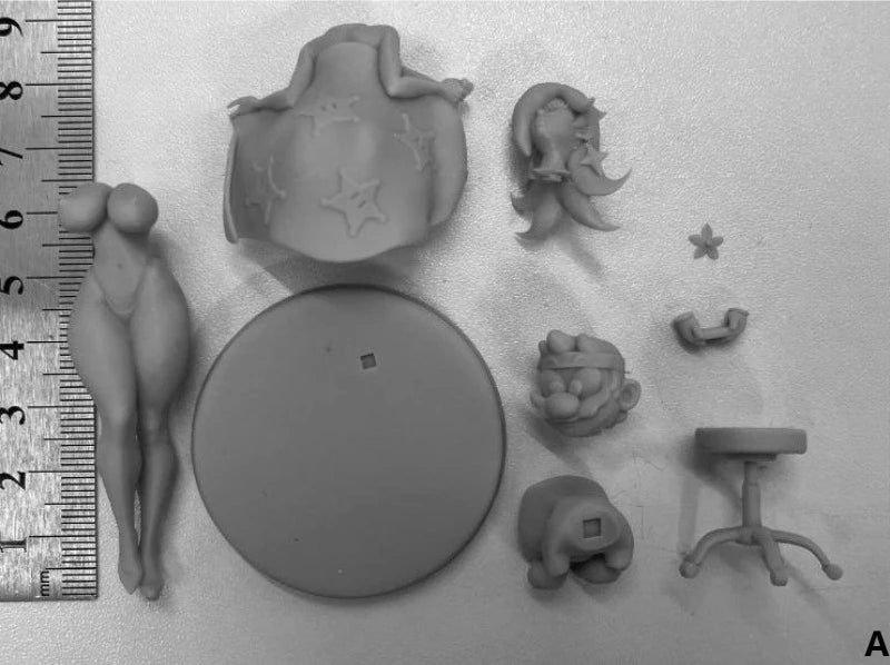 1/24 Scale Cartoon Girl and Doctor Resin Figure Assembled Model Kit Unassembled Unpainted Hobby Miniatures 3D Printing