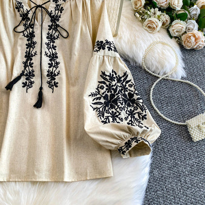 Bohemian Vacation Style Women's Shirt round Neck Lantern Sleeve Embroidery Heavy Work Autumn Design Sense Knot Design Top