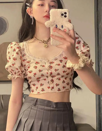 Floral Print Square Neck Short Sleeve Slim Fit T-Shirt Women's Summer 2026 New Bubble Sleeve Belly Baring Trendy Top