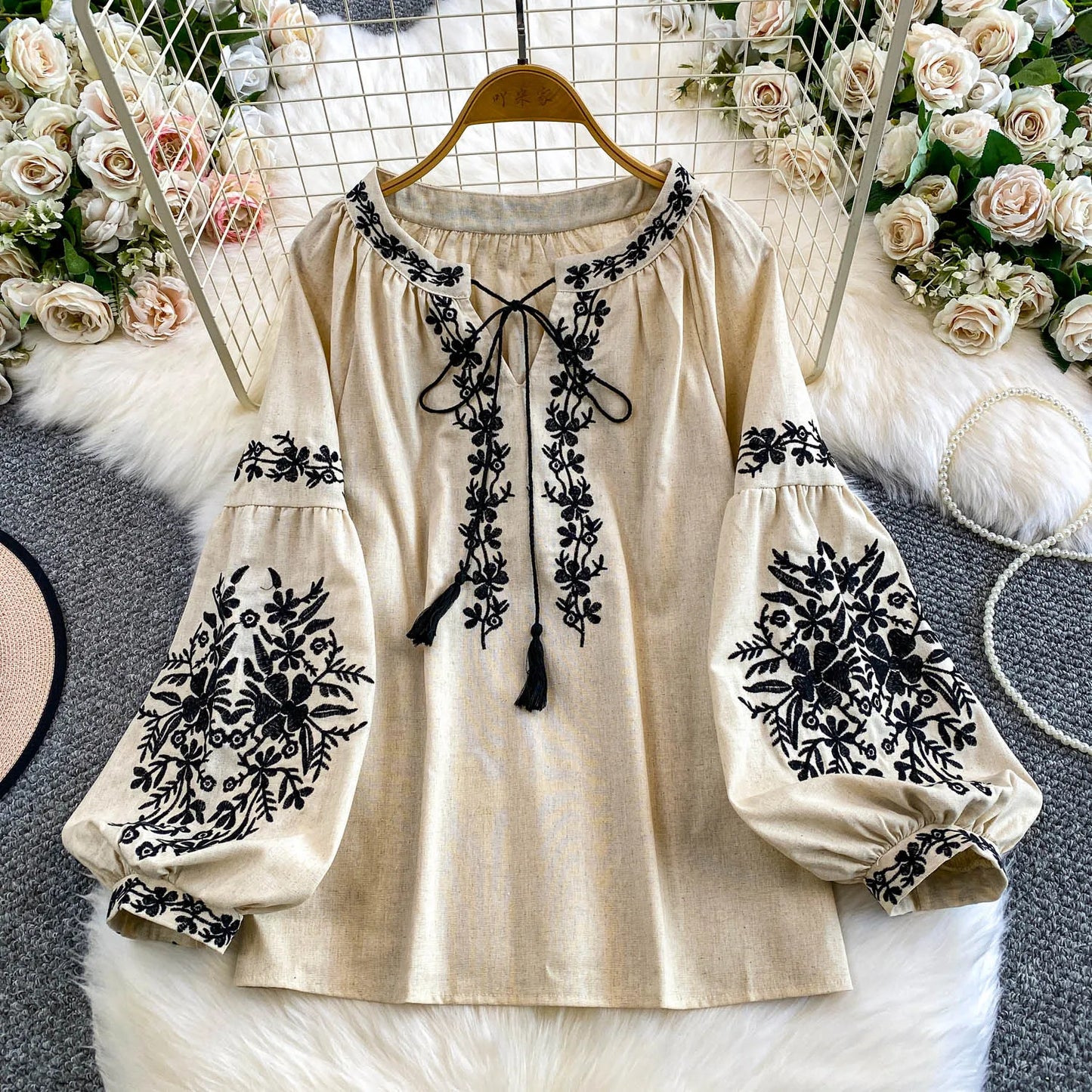 Bohemian Vacation Style Women's Shirt round Neck Lantern Sleeve Embroidery Heavy Work Autumn Design Sense Knot Design Top